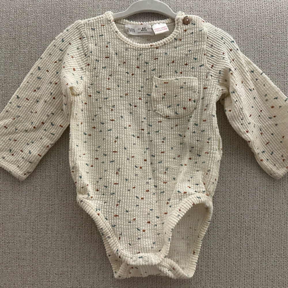 Zara Unisex Bodysuit 6-12mo